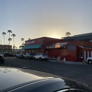 The outside of the Newport Beach location, had to go down to Newport to check it out!!