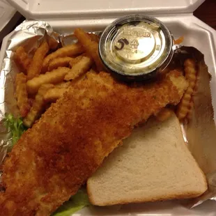 Fried fish sandwich