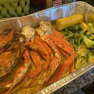 2 cluster crab leg platter