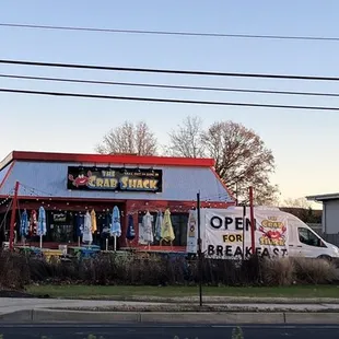  a crab shack on the corner of the street
