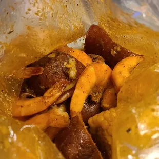 1lb Peel and Eat Shrimp, potatoes, corn and sausage