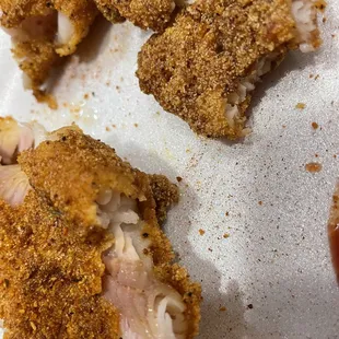 food, chicken wings and fried chicken