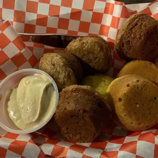 Looooved these mini muffins and butter
