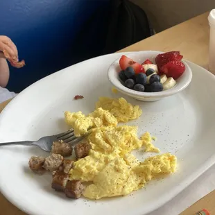 Big breakfast split in half for the kids.
