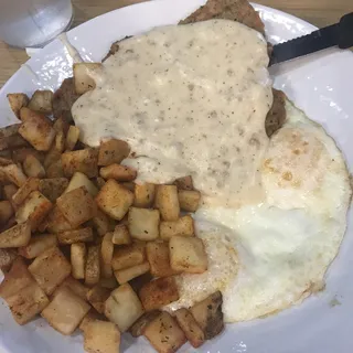 Chicken Fried Steak, Gravy & Egg