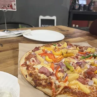 Maui pizza
