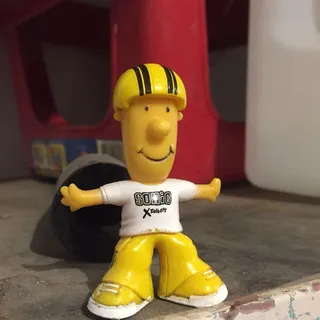 D S.