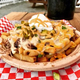 Pig Pen Fries.... omg!!! Those jalapeños tho!