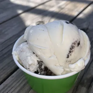 Cookies and cream small cup