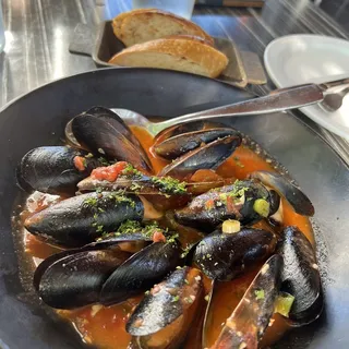 Steamed Mussels