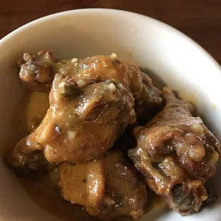 bbq chicken, fried chicken wings, chicken wings, fried chicken, chicken wings and fried chicken, poultry, food, bbq wings, chicken