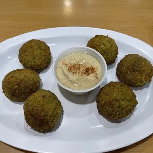 Falafel with hummus $7.49