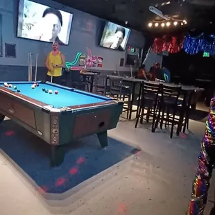 Pool table