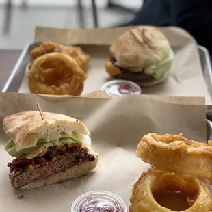 Bacon cheese burger with onion rings