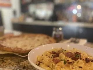 Schooner Bar & Grill