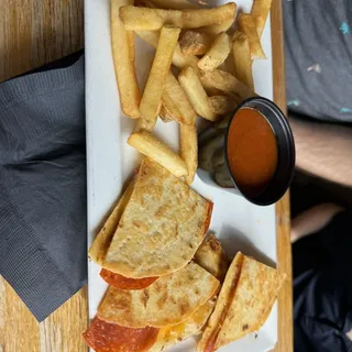 Pizzadilla