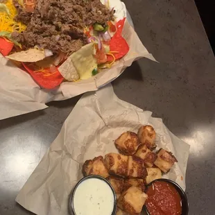 Nachos and cheese curds