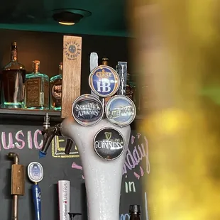 Hofbrauhaus on tap! That&apos;s cool cause I just went to a Hofbräuhaus whilst on vacation.