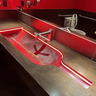 Bathroom sink