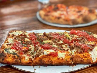 Geno D's Pizza