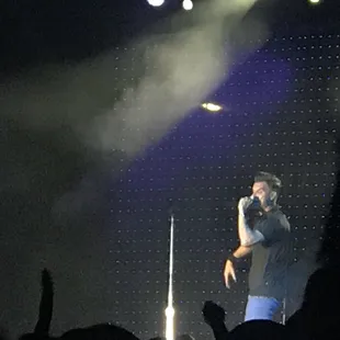 Nick from 311 rocking it out at Moffitt Rocks - 11.04.2017