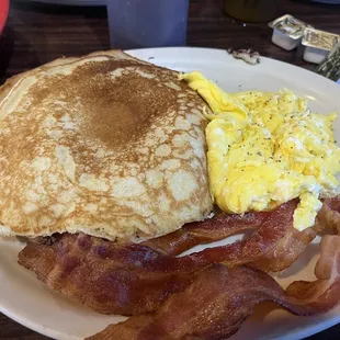 3 eggs, 3 pancakes and bacon