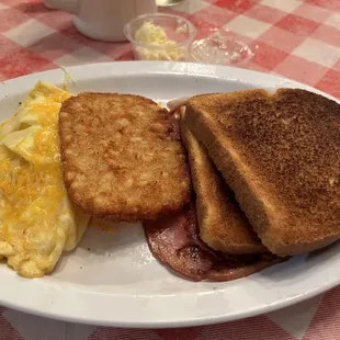 A serviceable breakfast. Nothing fancy.