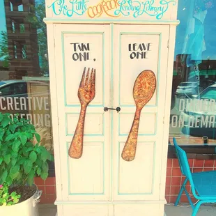 The little cookbook library