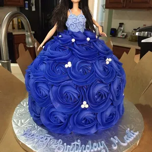 Beautiful Barbie Birthday Cake!