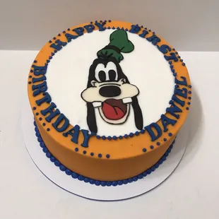 Goofy themed cake