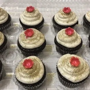 Kate Spade inspired mini cupcakes