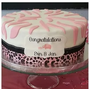 Red velvet with fondant... delicious and beautiful