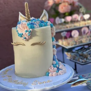 Unicorn cake