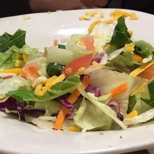 Side salad. It came with croutons and dressing on the side.