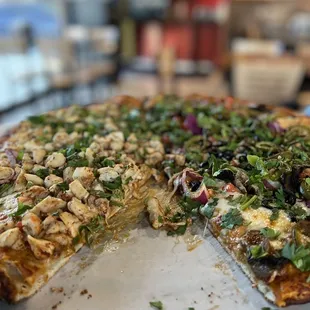 1/2 Butter Chicken 1/2 Veggie Curry Family Pizza