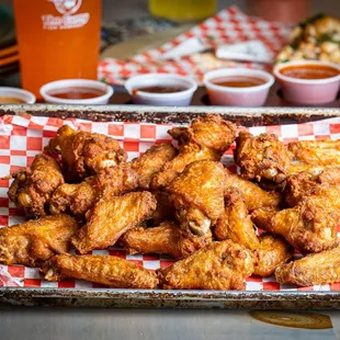 bbq wings, bbq chicken, chicken wings and fried chicken, fried chicken wings, food, chicken wings, chicken, poultry, fried chicken