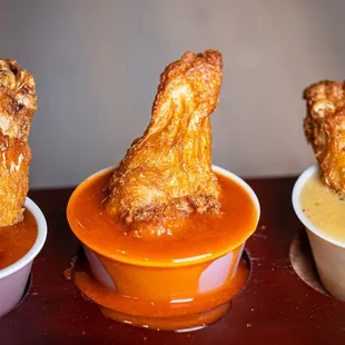 chicken, bbq wings, chicken wings and fried chicken, poultry, fried chicken wings, fried chicken, chicken wings, bbq chicken, food