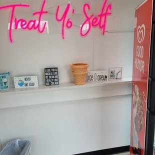 Entrance wall