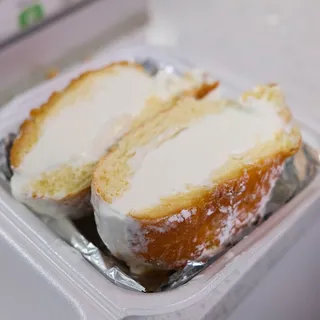 Custard Sweet Bun