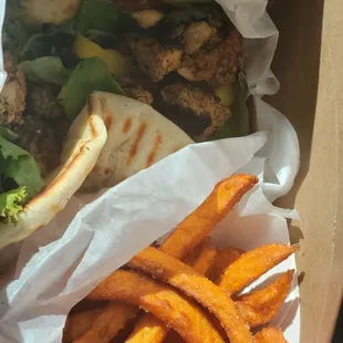 Blackened Vegan Chik&apos;N, Sweet Potato Fries