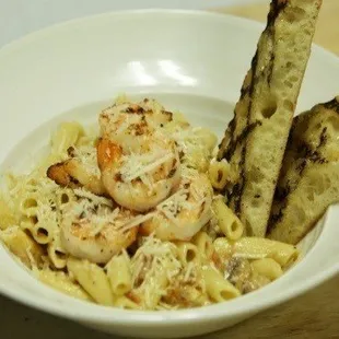 Alfredo Penne Pasta with Shrimp