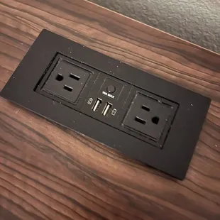 USB port that doesn&apos;t work.
