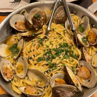 Clams and linguine