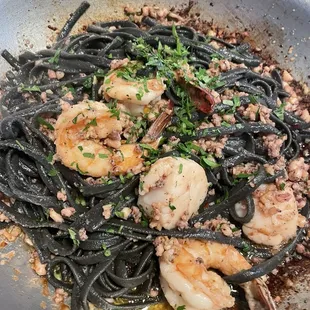 Shrimp and Scallop Linguini