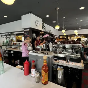 Small Diner and very busy