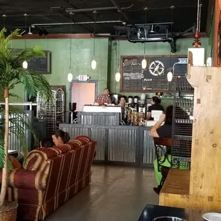 Love the "Central Perk" feel