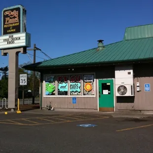 the outside of the restaurant