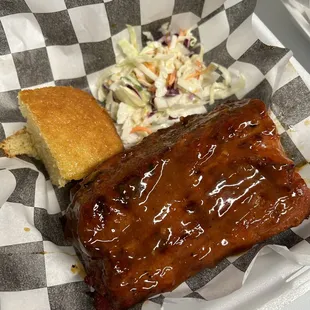 Rib Plate served with coleslaw and cornbread