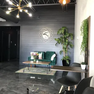 The Daily Spot:  Seating (19 Sep 2021)