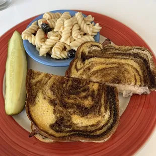 The Warsaw (Reuben sandwich).